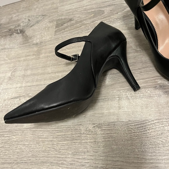 6.5 Apt 9 Black Heel - Picture 5 of 8